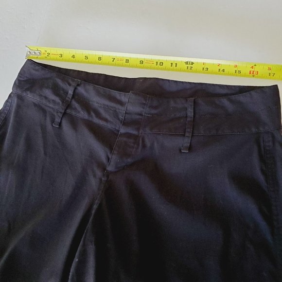 LULULEMON Black Bermuda Shorts - Picture 9 of 11
